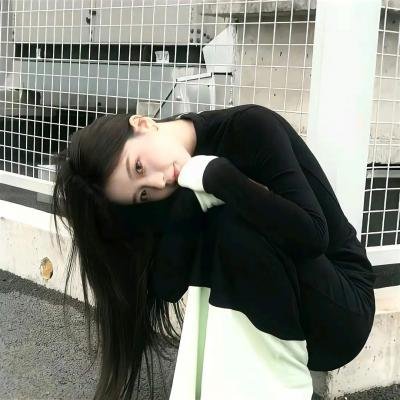 弗洛尔和她的两个丈夫